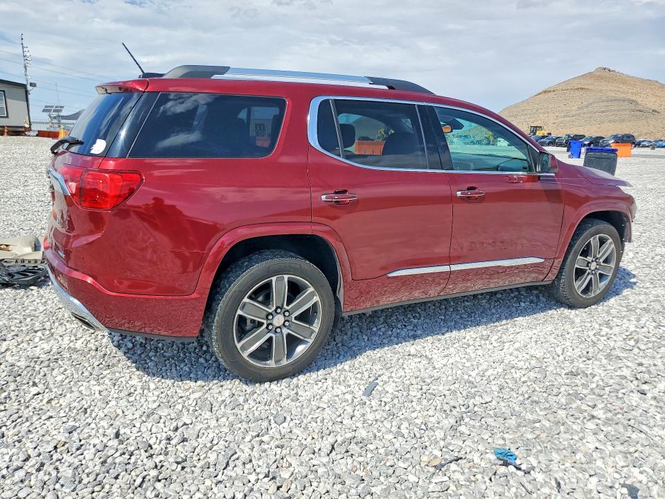 61232136 :رقم المزاد ، 1GKKNXLS5HZ240317 vin ، 2017 Gmc Acadia مزاد بيع