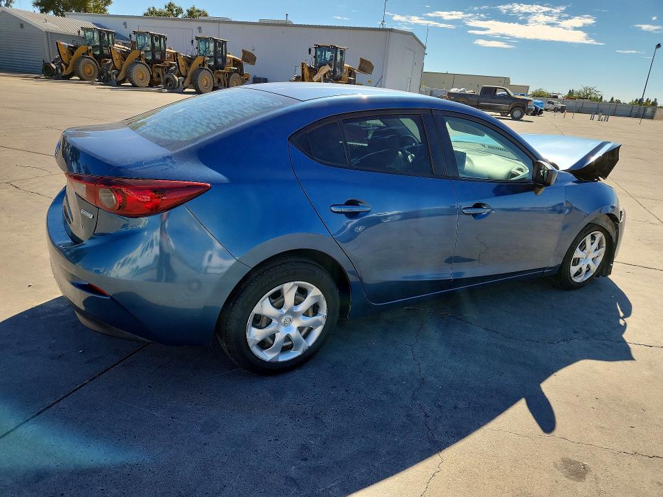 61785426 :رقم المزاد ، 3MZBN1U79HM111479 vin ، 2017 Mazda 3 مزاد بيع