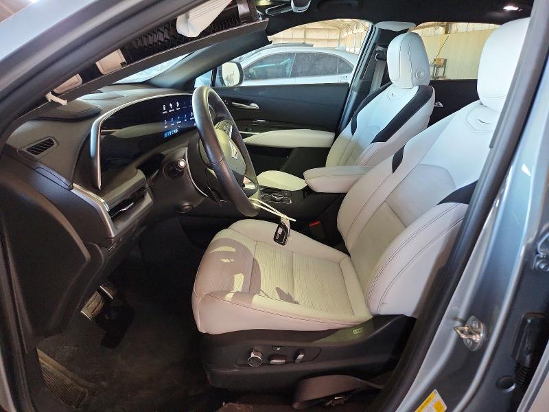 85986665 :رقم المزاد ، 1GYFZER4XRF215652 vin ، 2024 Cadillac Xt4 مزاد بيع