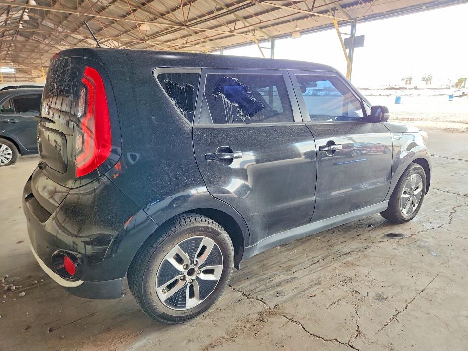 61494436 :رقم المزاد ، KNDJX3AE0G7011545 vin ، 2016 Kia Soul Ev مزاد بيع
