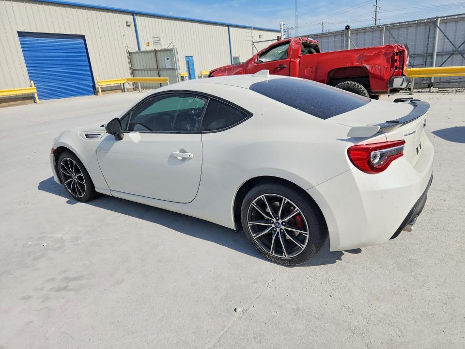 62842646 :رقم المزاد ، JF1ZCAC18H8606352 vin ، 2017 Subaru Brz مزاد بيع