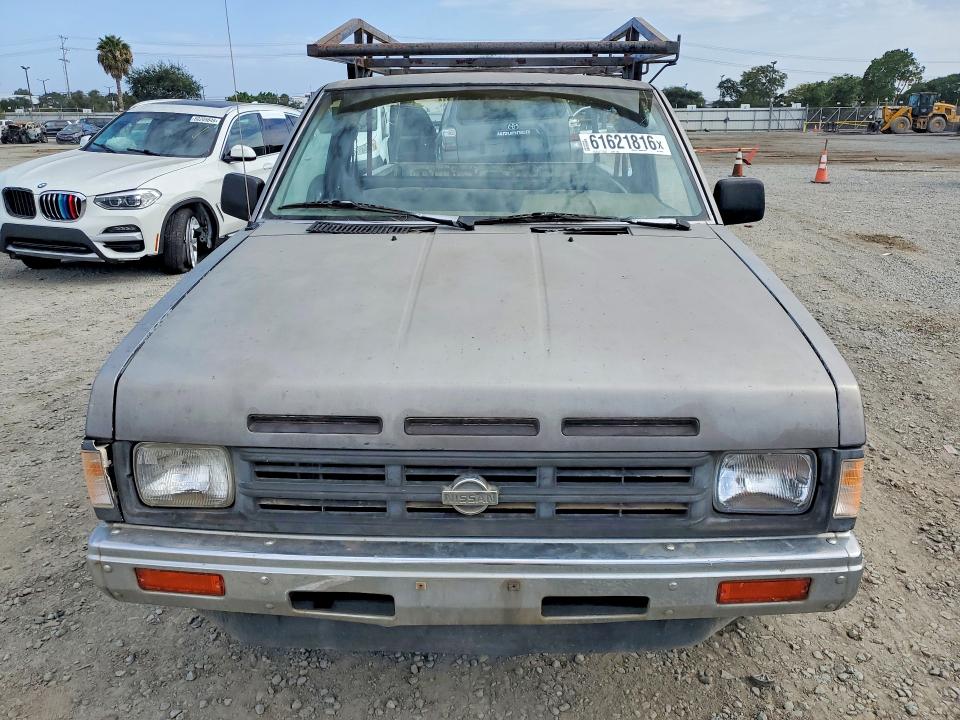 61621816 :رقم المزاد ، 1N6SD11S3NC356819 vin ، 1992 Nissan Truck مزاد بيع