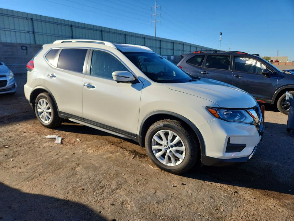 59177036 :رقم المزاد ، JN8AT2MV6JW353066 vin ، 2018 Nissan Rogue مزاد بيع