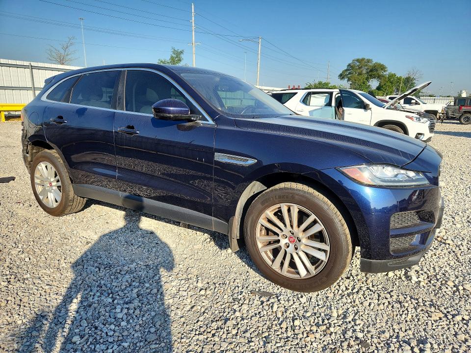 Продажа на аукционе авто 2017 Jaguar F-pace, vin: SADCK2BV4HA890041, номер лота: 58270336