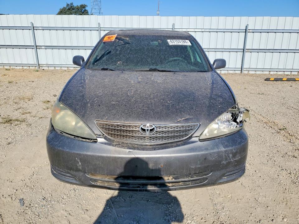 2003 Toyota Camry მანქანა იყიდება აუქციონზე, vin: 4T1BE32K33U785570, აუქციონის ნომერი: 63153186
