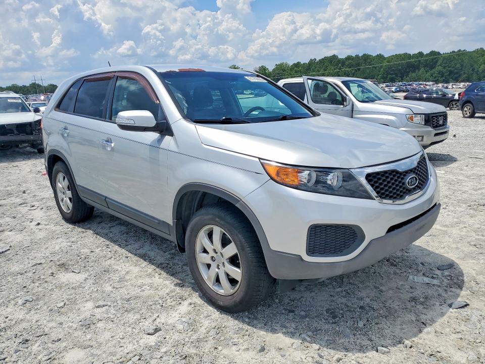 61753826 :رقم المزاد ، 5XYKT3A18DG378303 vin ، 2013 Kia Sorento مزاد بيع