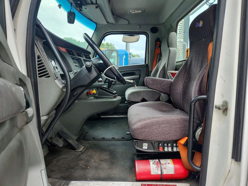 61968616 :رقم المزاد ، 1XKYA48X0JJ204290 vin ، 2018 Kenworth T680 مزاد بيع
