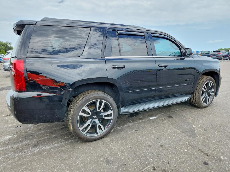 59612166 :رقم المزاد ، 1GNSCCKJ5JR218060 vin ، 2018 Chevrolet Tahoe مزاد بيع