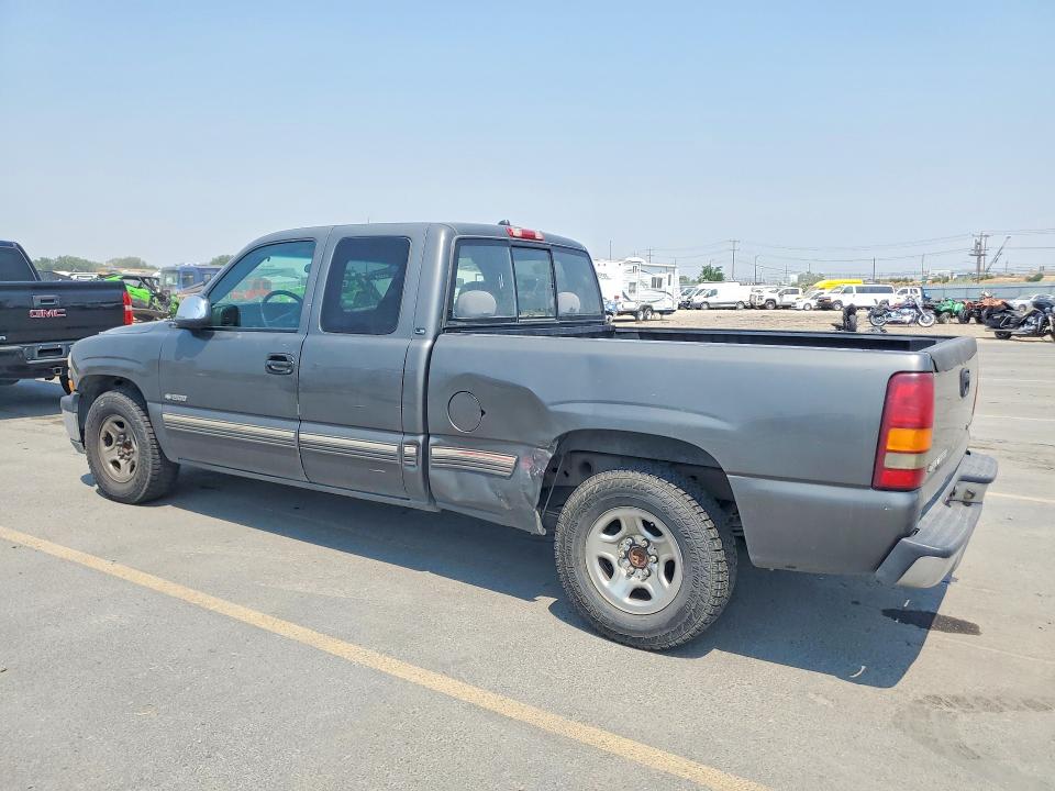 62623146 :رقم المزاد ، 2GCEC19V121233975 vin ، 2002 Chevrolet Silverado مزاد بيع