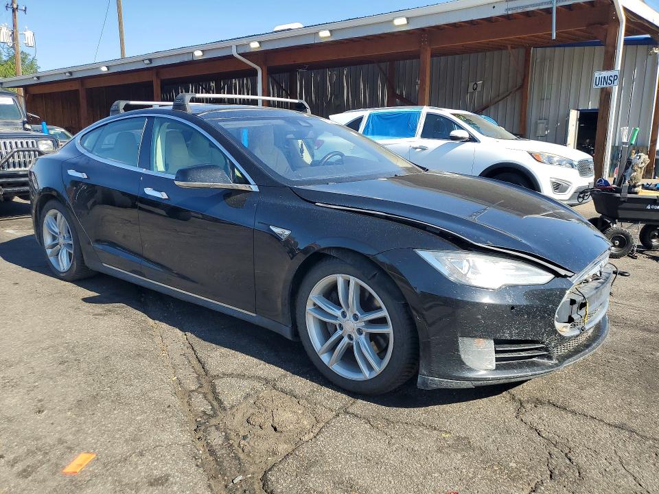 Продажа на аукционе авто 2015 Tesla Model S, vin: 5YJSA1E25FF112714, номер лота: 60525356
