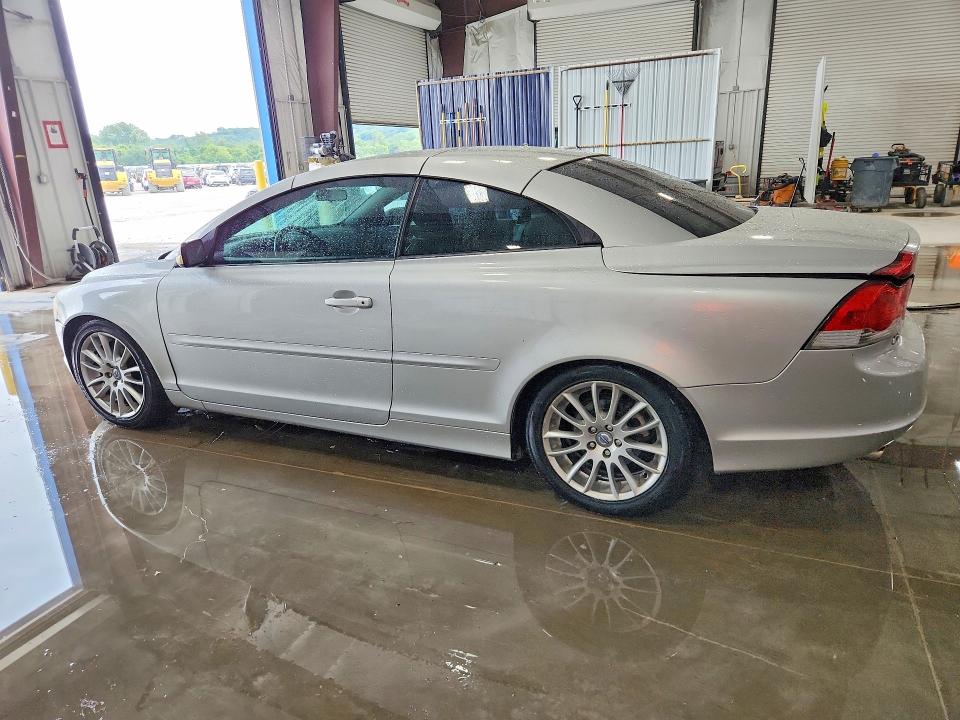 62656246 :رقم المزاد ، YV1MC682X7J010728 vin ، 2007 Volvo C70 مزاد بيع