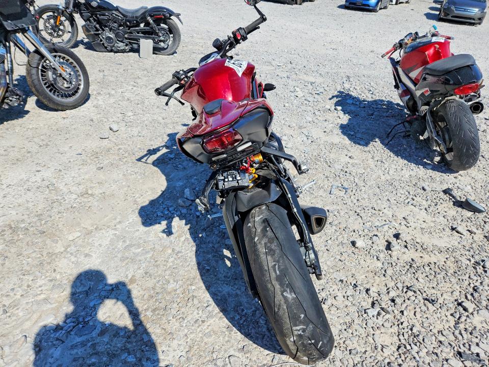 63169156 :رقم المزاد ، SMTA614KXRTBU2862 vin ، 2024 Triumph Motorcycle Street Triple مزاد بيع