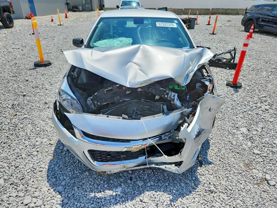 Продажа на аукционе авто 2015 Chevrolet Malibu, vin: 1G11B5SL2FF103681, номер лота: 62322376