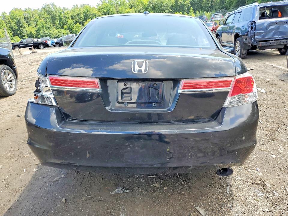 62913106 :رقم المزاد ، 1HGCP2F85BA041255 vin ، 2011 Honda Accord مزاد بيع