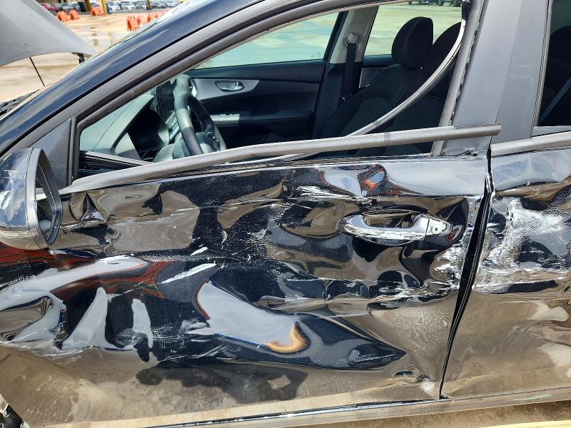 2023 Kia Forte მანქანა იყიდება აუქციონზე, vin: 3KPF24AD5PE671548, აუქციონის ნომერი: 61023666