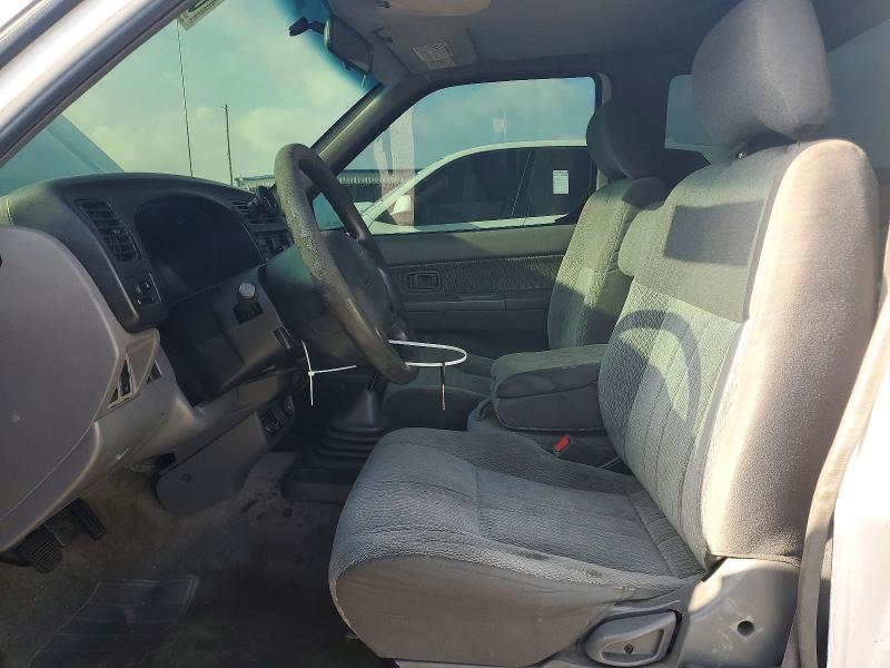 Продажа на аукционе авто 2000 Nissan Frontier, vin: 1N6DD26S0YC301465, номер лота: 61845696