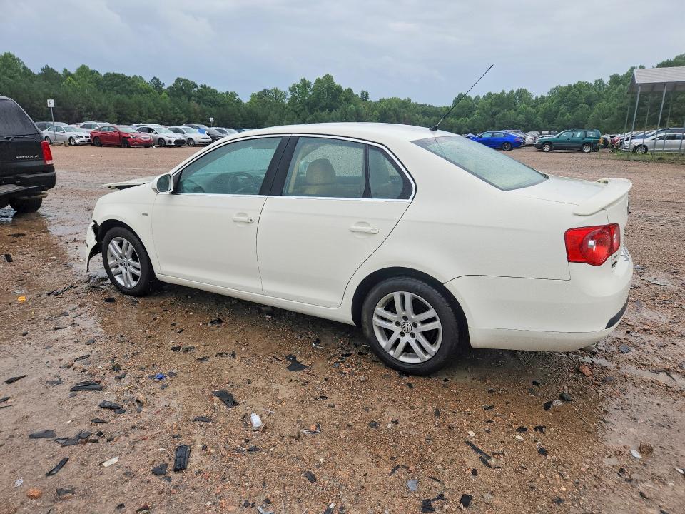 62161546 :رقم المزاد ، 3VWEF71K17M198184 vin ، 2007 Volkswagen Jetta مزاد بيع