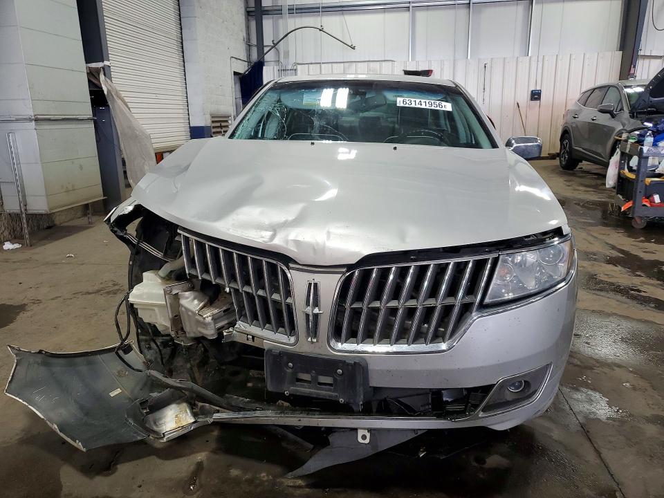 63141956 :رقم المزاد ، 3LNHL2GC4BR756127 vin ، 2011 Lincoln Mkz مزاد بيع