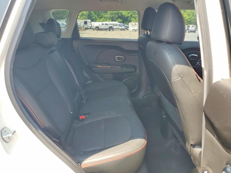Продаж на аукціоні авто 2018 Kia Soul, vin: KNDJX3AA6J7900273, номер лоту: 61764826