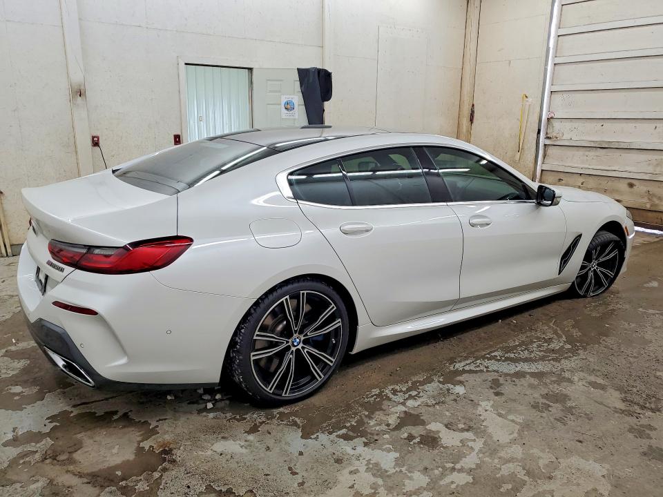 Продажа на аукционе авто 2022 Bmw M850xi, vin: WBAGV8C00NCG97413, номер лота: 62559676