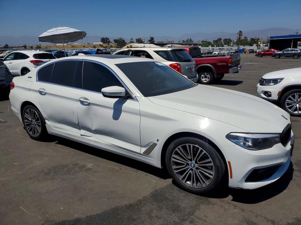 2018 Bmw 530e მანქანა იყიდება აუქციონზე, vin: WBAJA9C5XJB253407, აუქციონის ნომერი: 59714856