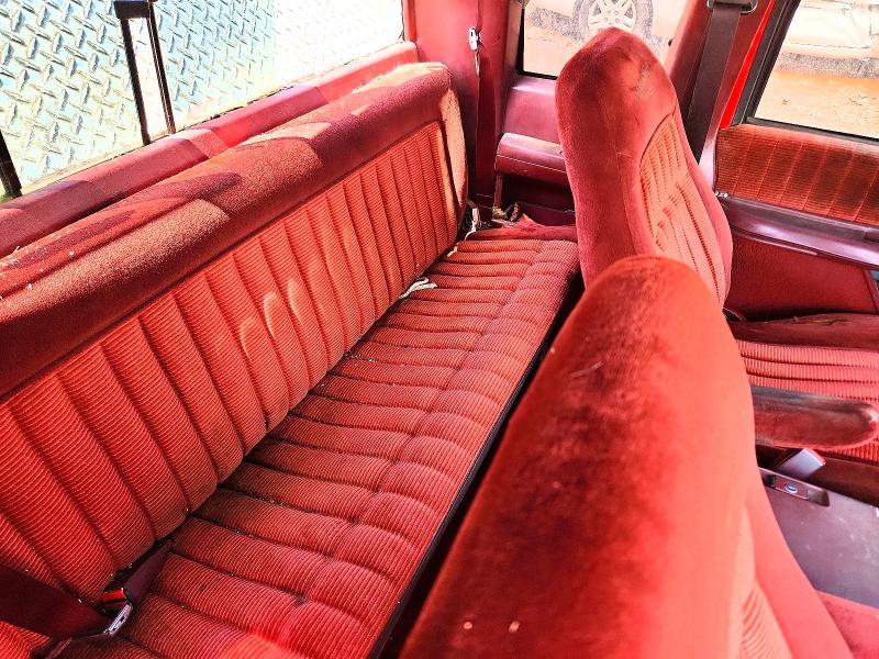 1993 Gmc Sierra მანქანა იყიდება აუქციონზე, vin: 2GTFC29KXP1515166, აუქციონის ნომერი: 60721036