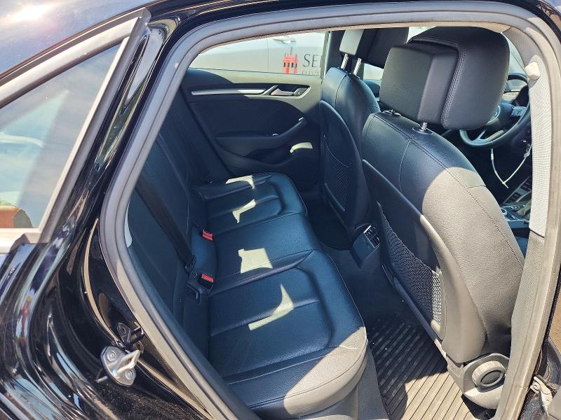 Продаж на аукціоні авто 2018 Audi A3, vin: WAUAUGFF7J1086865, номер лоту: 60459056
