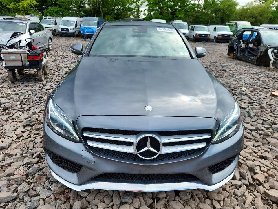 62981066 :رقم المزاد ، 55SWF4KBXHU195406 vin ، 2017 Mercedes-benz C مزاد بيع