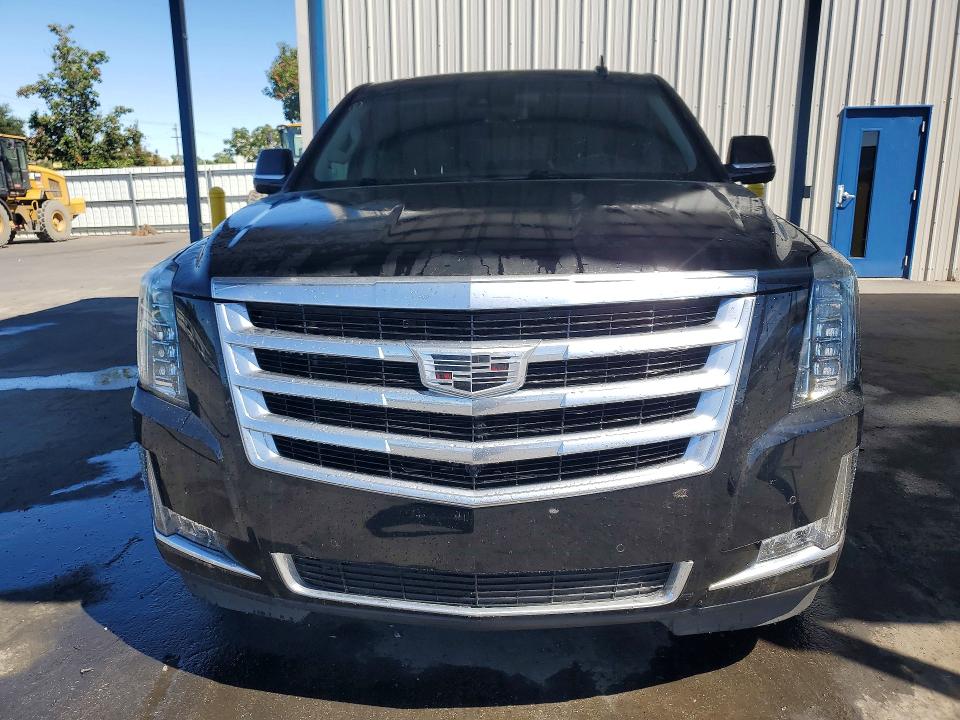 2018 Cadillac Escalade მანქანა იყიდება აუქციონზე, vin: 1GYS3BKJ8JR110660, აუქციონის ნომერი: 59229556