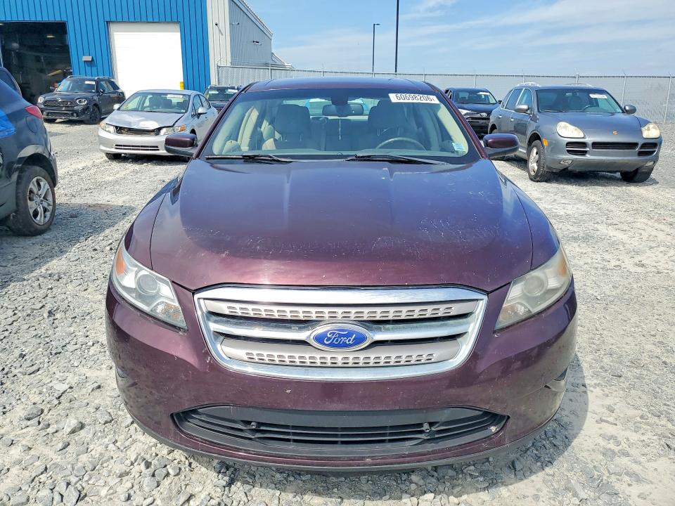 60698206 :رقم المزاد ، 1FAHP2HW2BG181444 vin ، 2011 Ford Taurus مزاد بيع