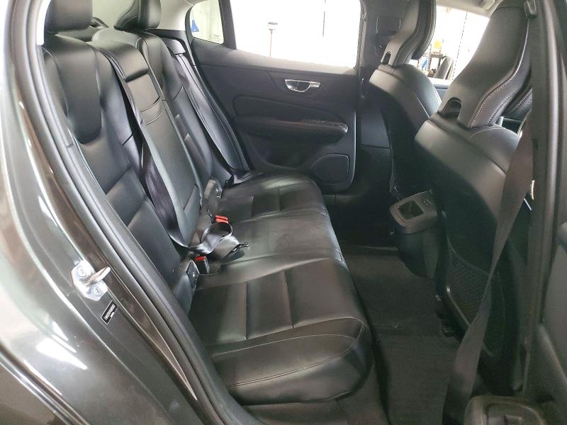 61140816 :رقم المزاد ، 7JRA22TK7KG005263 vin ، 2019 Volvo S60 مزاد بيع