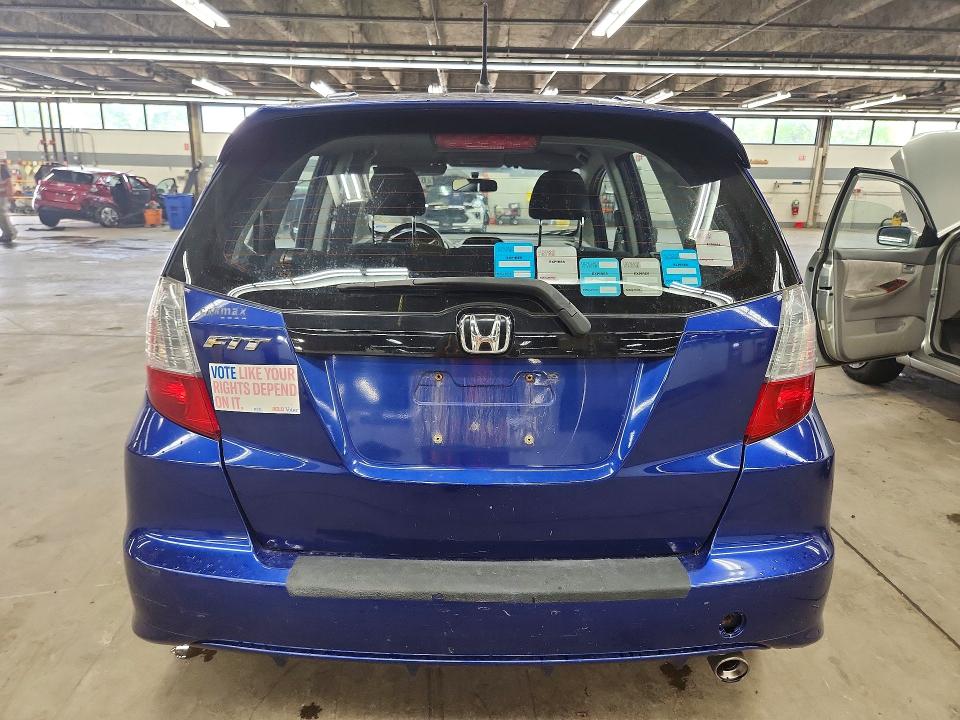 Продажа на аукционе авто 2010 Honda Fit, vin: JHMGE8H48AC025023, номер лота: 61839856