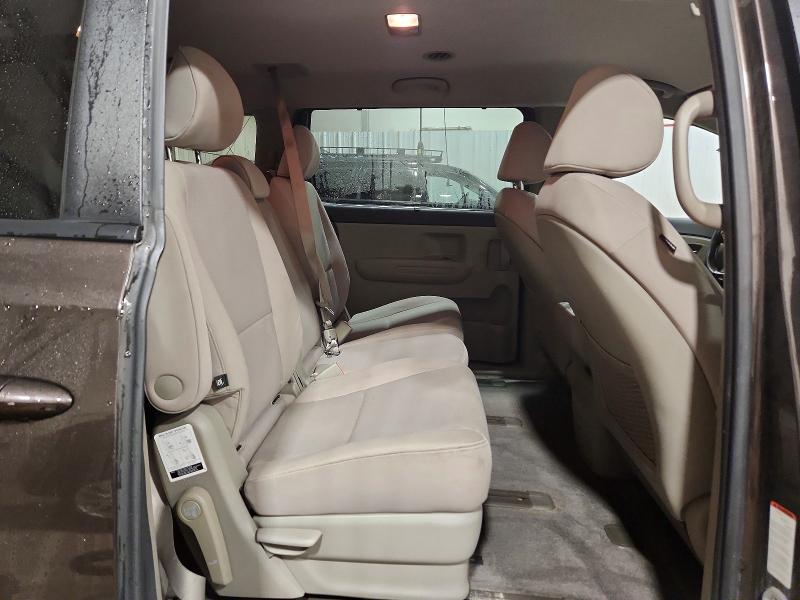 62742876 :رقم المزاد ، KNDMB5C14G6190860 vin ، 2016 Kia Sedona مزاد بيع
