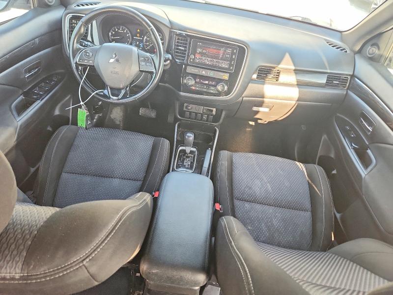 Продаж на аукціоні авто 2018 Mitsubishi Outlander, vin: JA4AD3A33JZ050532, номер лоту: 61969846