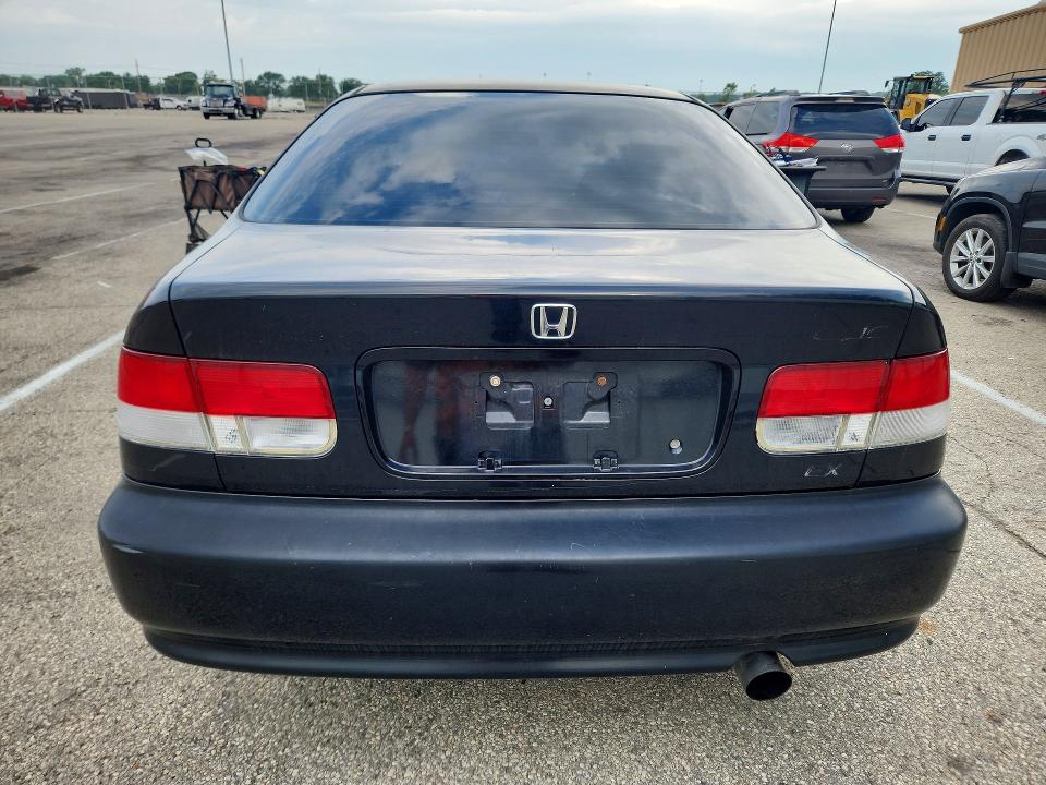 2000 Honda Civic მანქანა იყიდება აუქციონზე, vin: 1HGEJ8247YL120438, აუქციონის ნომერი: 61672296