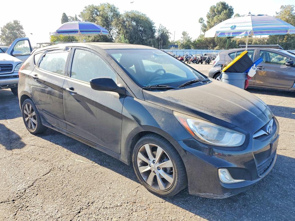 2012 Hyundai Accent მანქანა იყიდება აუქციონზე, vin: KMHCU5AE5CU004613, აუქციონის ნომერი: 63052856