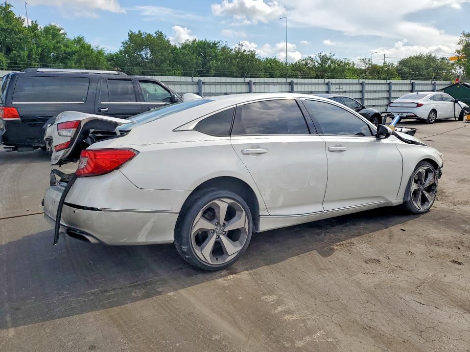 Продаж на аукціоні авто 2018 Honda Accord, vin: 1HGCV2F99JA028263, номер лоту: 59580526
