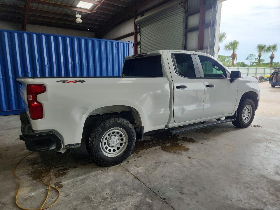 Auction sale of the 2024 Chevrolet Silverado, vin: 1GCRDAEK4RZ176635, lot number: 63391786