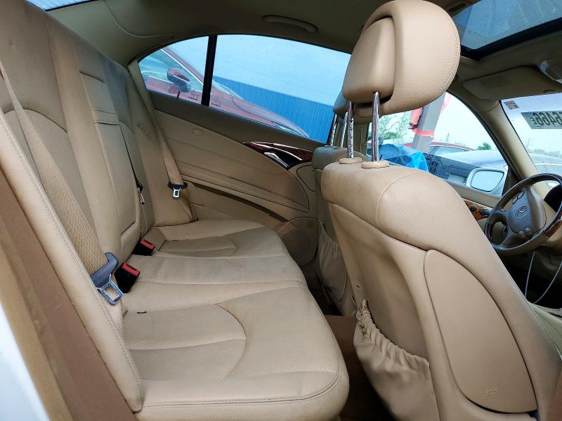 60256466 :رقم المزاد ، WDBUF87X18B307807 vin ، 2008 Mercedes-benz E مزاد بيع