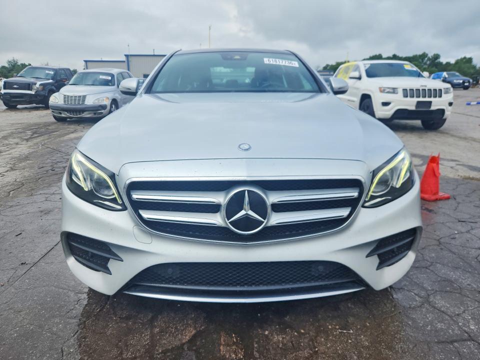 61817736 :رقم المزاد ، WDDZF4JB7HA045722 vin ، 2017 Mercedes-benz E مزاد بيع