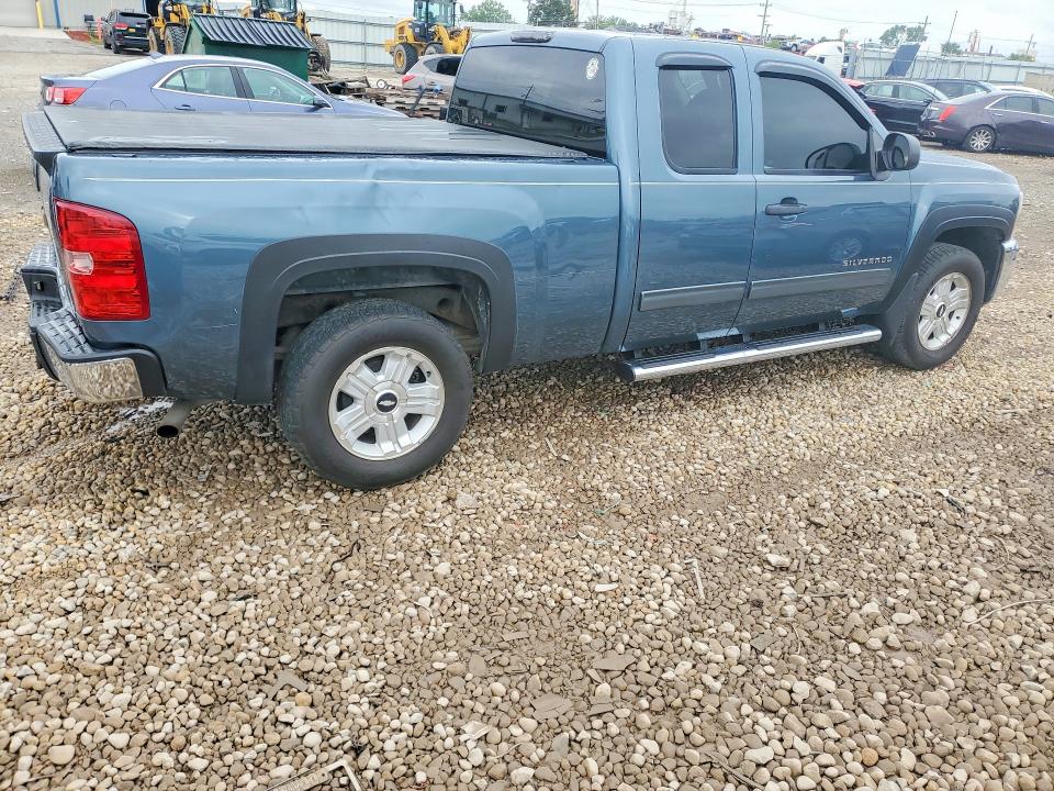 2013 Chevrolet Silverado მანქანა იყიდება აუქციონზე, vin: 1GCRKSE75DZ384877, აუქციონის ნომერი: 62610736