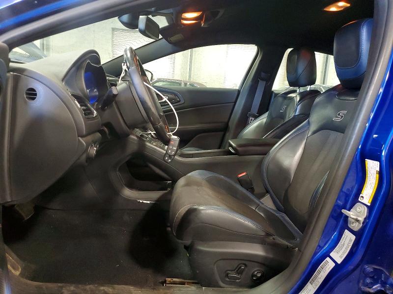 60061606 :رقم المزاد ، 1C3CCCDG2FN733518 vin ، 2015 Chrysler 200 مزاد بيع