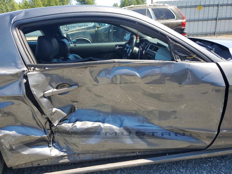 61435136 :رقم المزاد ، 1ZVBP8AM2D5227121 vin ، 2013 Ford Mustang مزاد بيع