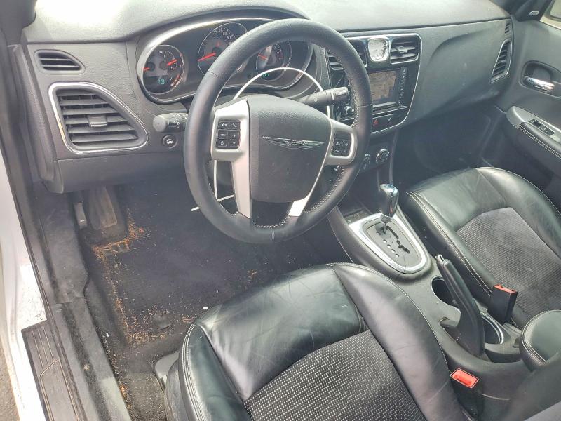 61773046 :رقم المزاد ، 1C3BCBGG5DN522179 vin ، 2013 Chrysler 200 مزاد بيع
