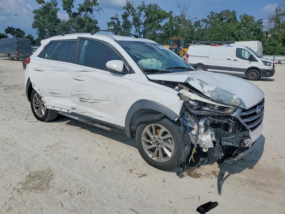 Продажа на аукционе авто 2017 Hyundai Tucson, vin: KM8J33A21HU576175, номер лота: 62711226