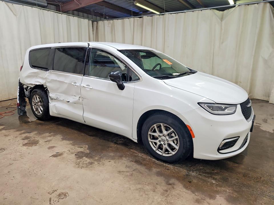 Продаж на аукціоні авто 2025 Chrysler Pacifica, vin: 2C4RC1BG6SR551993, номер лоту: 59850526