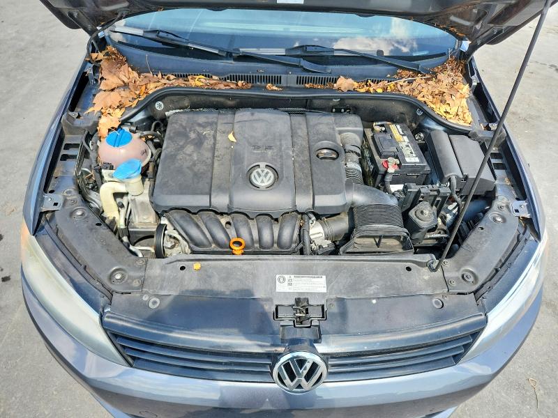 62773056 :رقم المزاد ، 3VWDX7AJ9BM377291 vin ، 2011 Volkswagen Jetta مزاد بيع