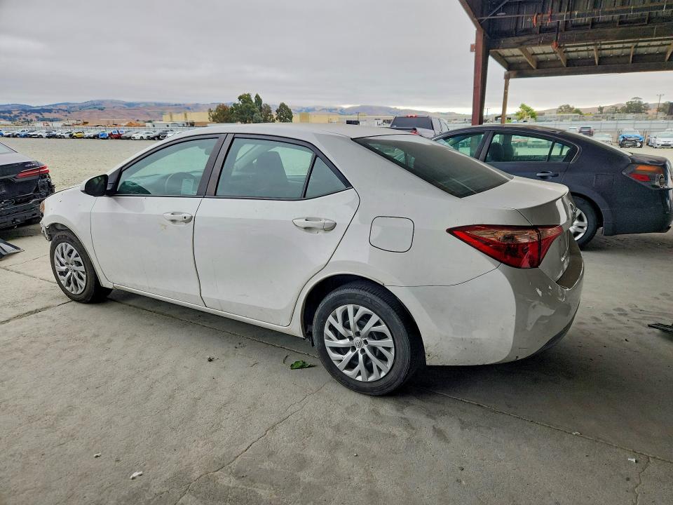 Продаж на аукціоні авто 2017 Toyota Corolla, vin: 5YFBURHE7HP635137, номер лоту: 59819156