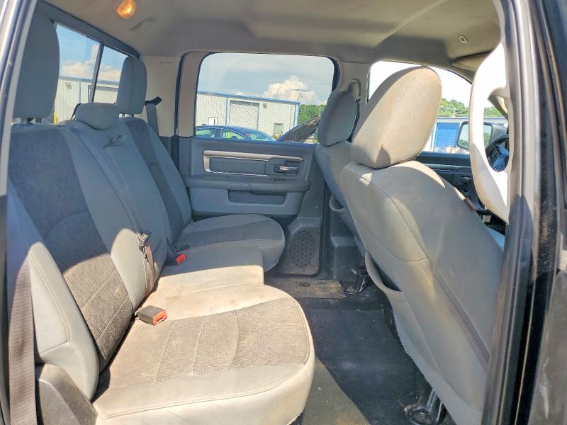 60129606 :رقم المزاد ، 1C6RR6LT6KS675372 vin ، 2019 Ram 1500 Classic مزاد بيع