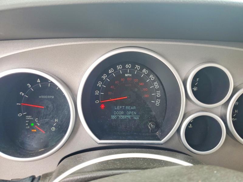 61175576 :رقم المزاد ، 5TDDY5G17BS045717 vin ، 2011 Toyota Sequoia مزاد بيع